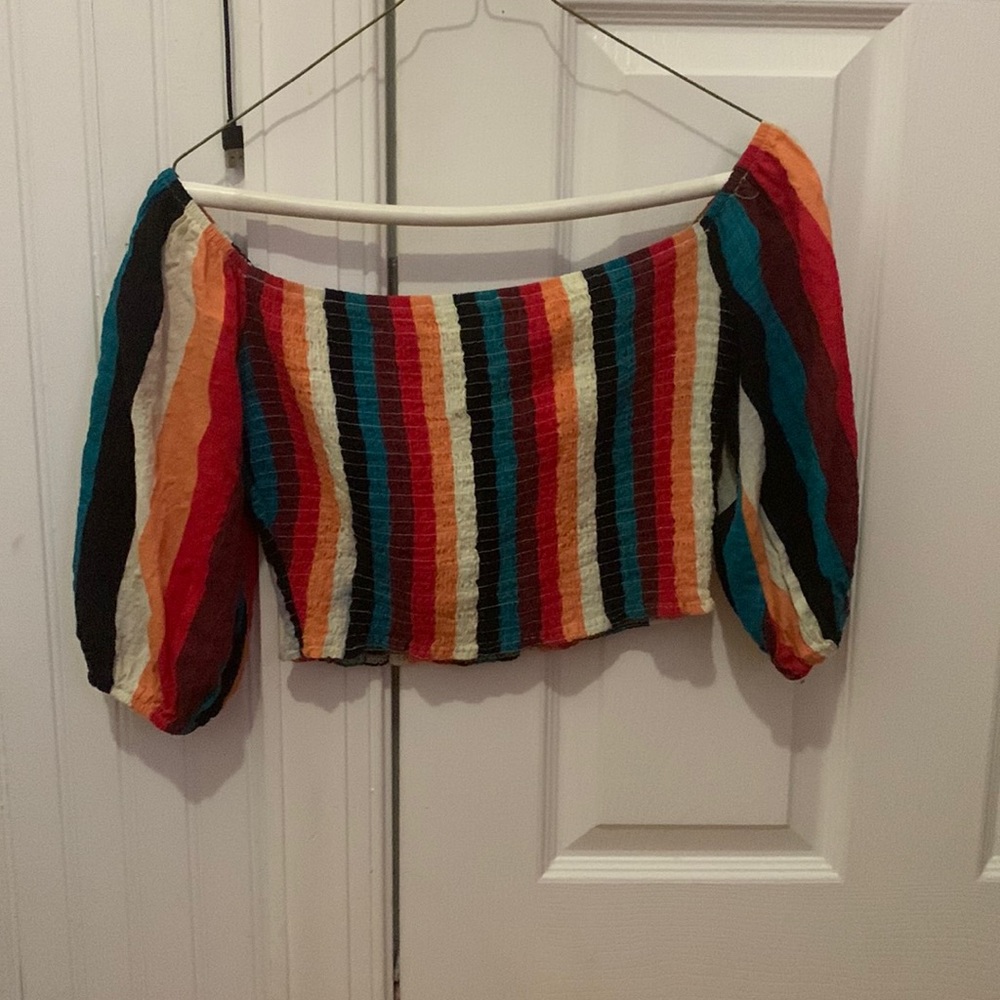 ❤️TCEC rainbow off shoulder top❤️